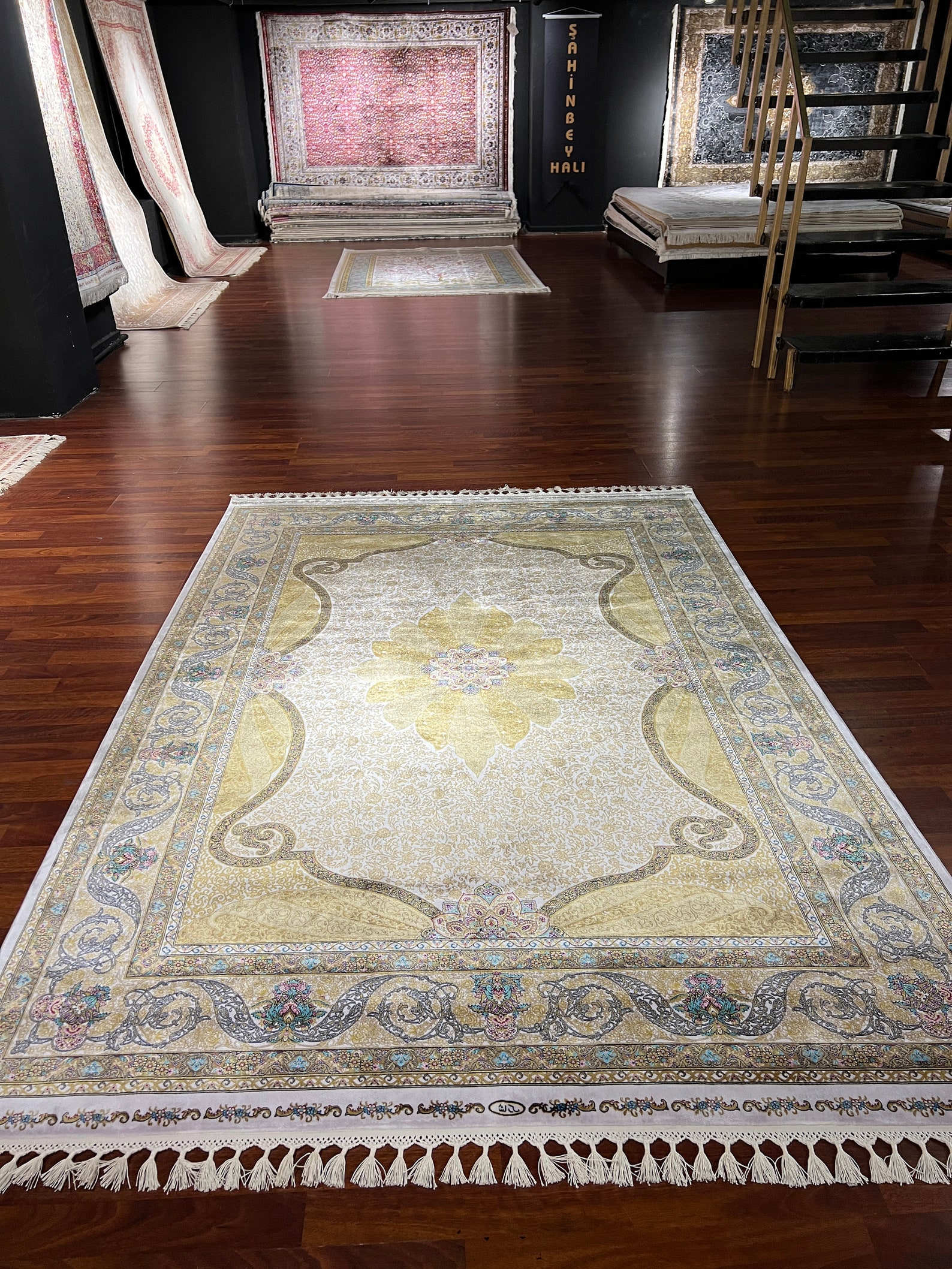 Premium Persian Design Silk Rug, 5x8ft Luxury Silk Rug Authentic Rug ...