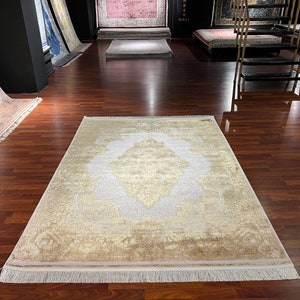 5x8 ft Gold Silk Rug, Rug For Living Room, Silk Rug, Flower Pattern Silk Rug , Luxury Silk Rug, High Quality Silk Rug, Qum Silk Rug