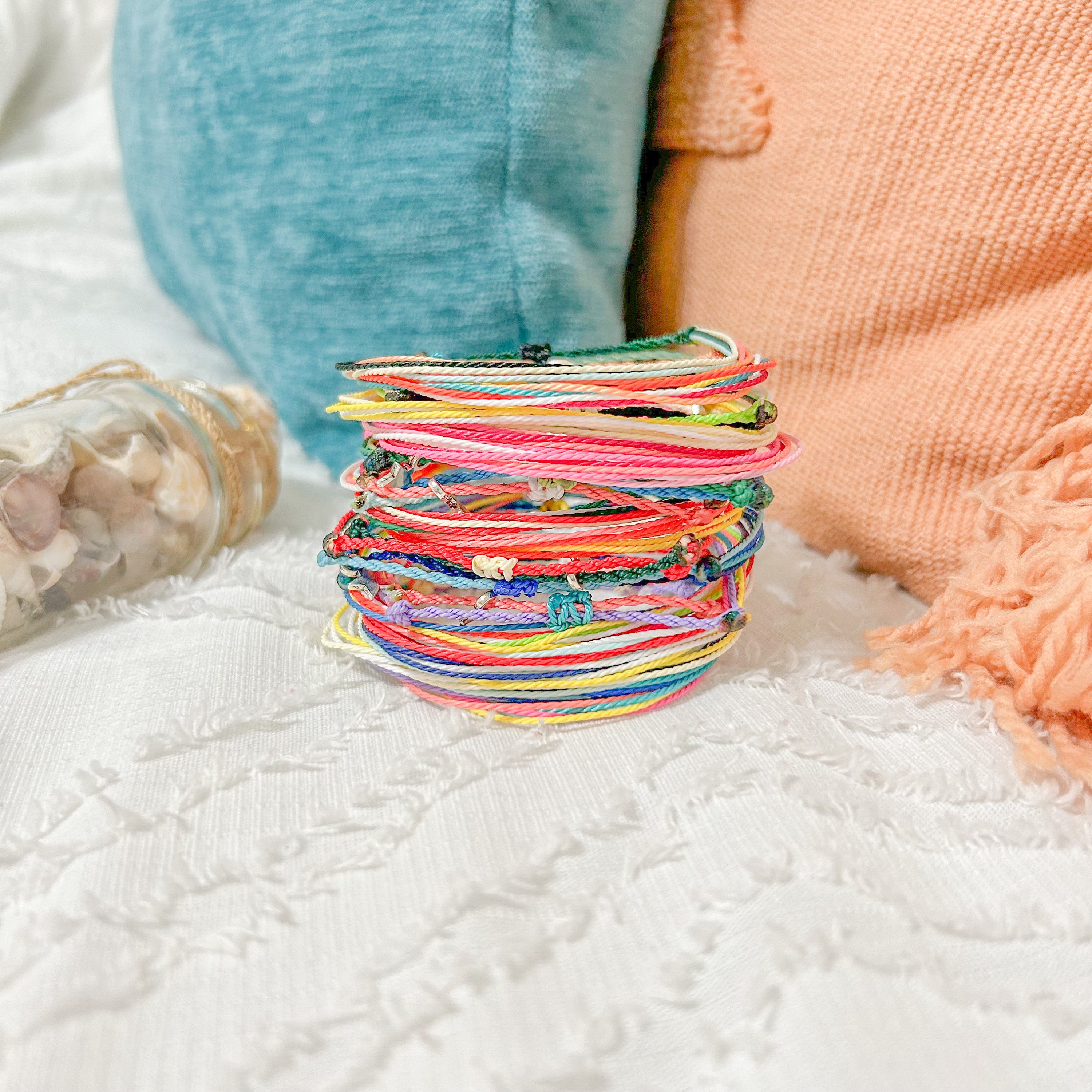 Pura Vida Bracelets Pack Spring Break Friendship Bracelet Pack - Set of 10  Stackable Bracelets for Women, Cute Bracelets for Teen Girls, Beach