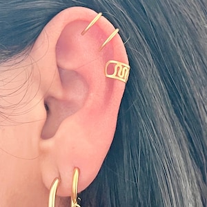 Gold Ear cuff no Piercing, Double line cuff, gold ear cuffs, clip cartilage, trendy earrings, no piercing jewelry, minimalist ear cuff.