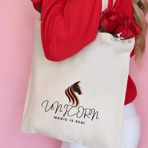 Unicorn Bag, Magic is Real, Unicorns, Magic, Fantasy, Fantastical, Mystery, Mystic, Unicorn Magic, Magical Unicorn, Kids, Teachers