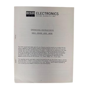 Può includere: Un foglio bianco con testo nero. Il documento è intitolato "OPERATING INSTRUCTIONS" e "SLM-1 SOUND LEVEL METER". Il logo BSR ELECTRONICS è in alto. Il documento fornisce istruzioni per un fonometro.