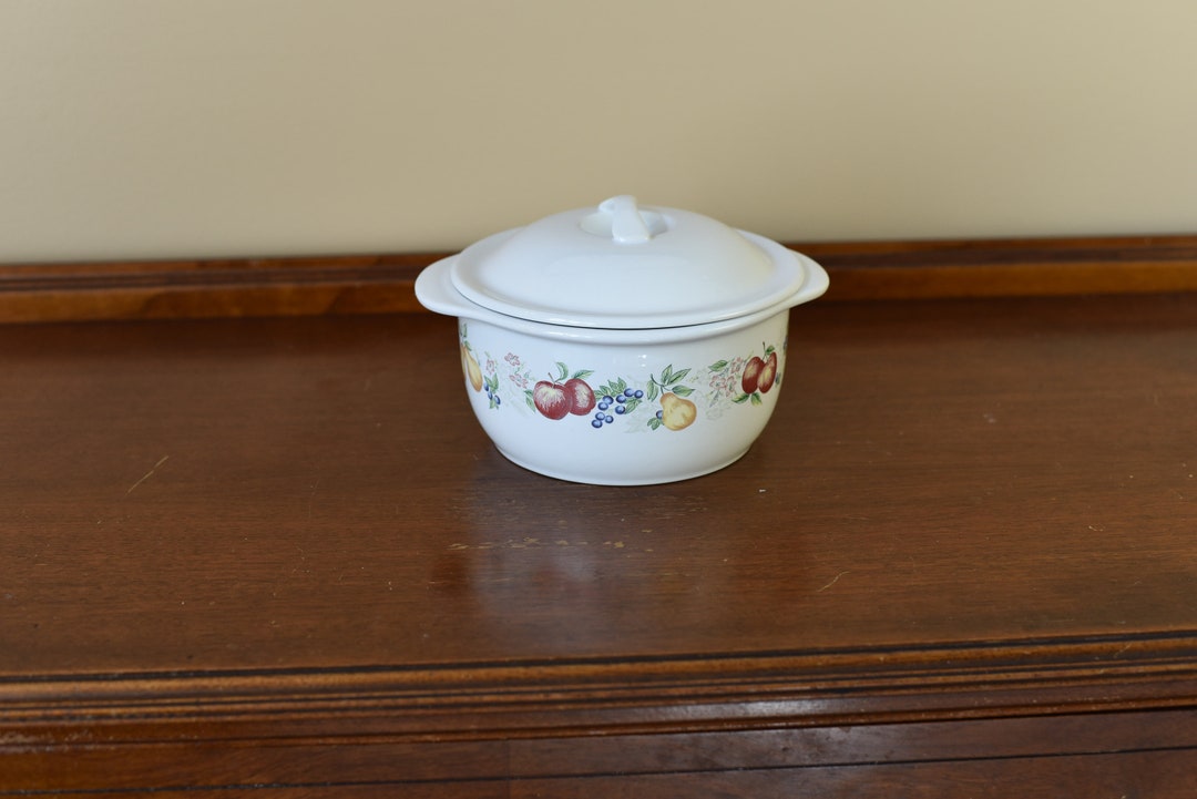 Vintage Corelle Coordinates Chutney Covered Casserole Dish 1 1/2 Qt