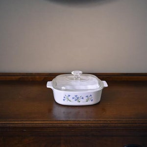 Vintage Corning Ware Blue Dusk A-2-B Casserole Dish / Bakeware / Cookware With Lid in Great Condition
