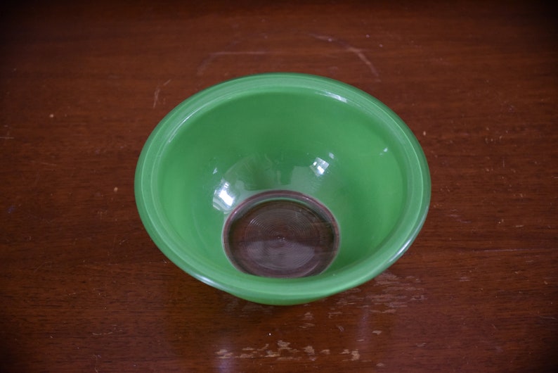 Vintage PYREX Green / Primary Color 1ltr Glass Bottom Mixing / Serving Bowl No. 322 1 Liter Glass Bowl image 3