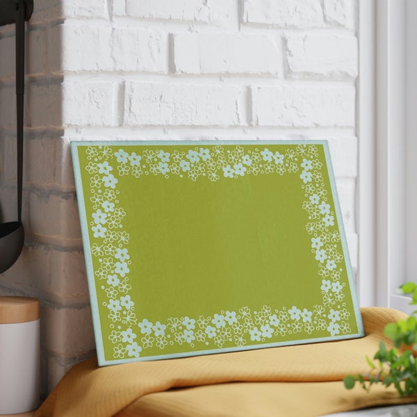 Vintage Pyrex Spring Blossom Green / Crazy Daisy Pattern Influenced Tempered Glass Kitchen Work Top Saver, Cutting Board, Chopping Board