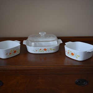 Vintage Corningware / Corning Ware / Corning 4 Piece Wildflower Set Includes 1x A-10-B with LId & 2x A-1.5-B Casserole / Baking Dishes