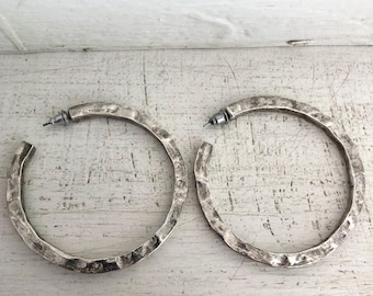 Very pretty large silver and hammered hoops from the famous French designer Nelly Biche de Bere, vintage silver hoop earrings, nice gift