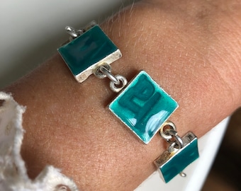 Biche de Bere: Superb reversible bracelet in blue green and silver from the famous French designer Nelly Biche de Bere, large bracelet