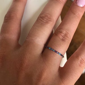 Agatha Paris: en mycket vacker ring från det berömda franska märket, en mycket delikat silverring med zirkoniumoxid, en mycket tunn silverring