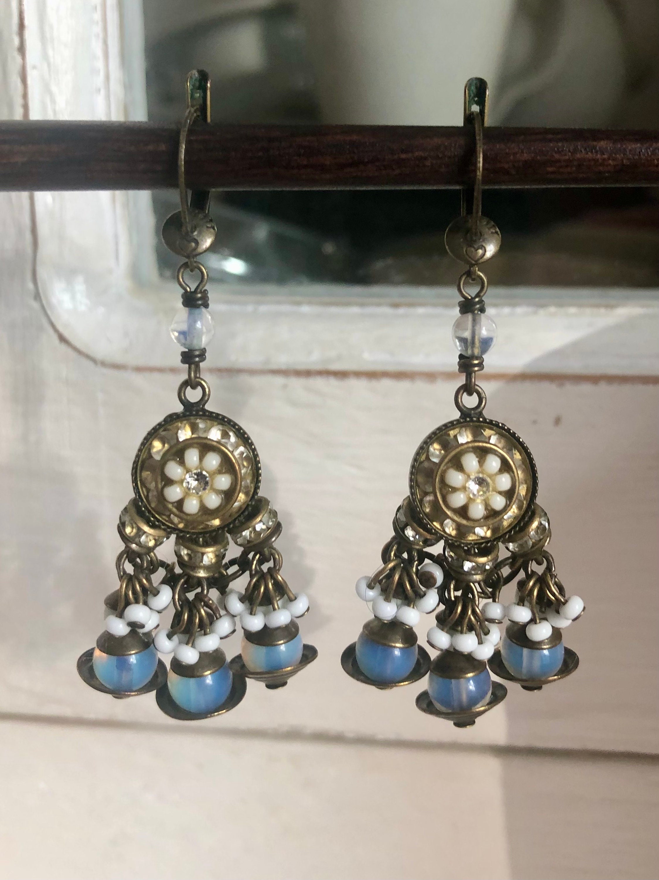 Boucles D'oreilles Résine Turquoise Et Dorée - Grandes - Modèle KONPLOTT - état Neuf
