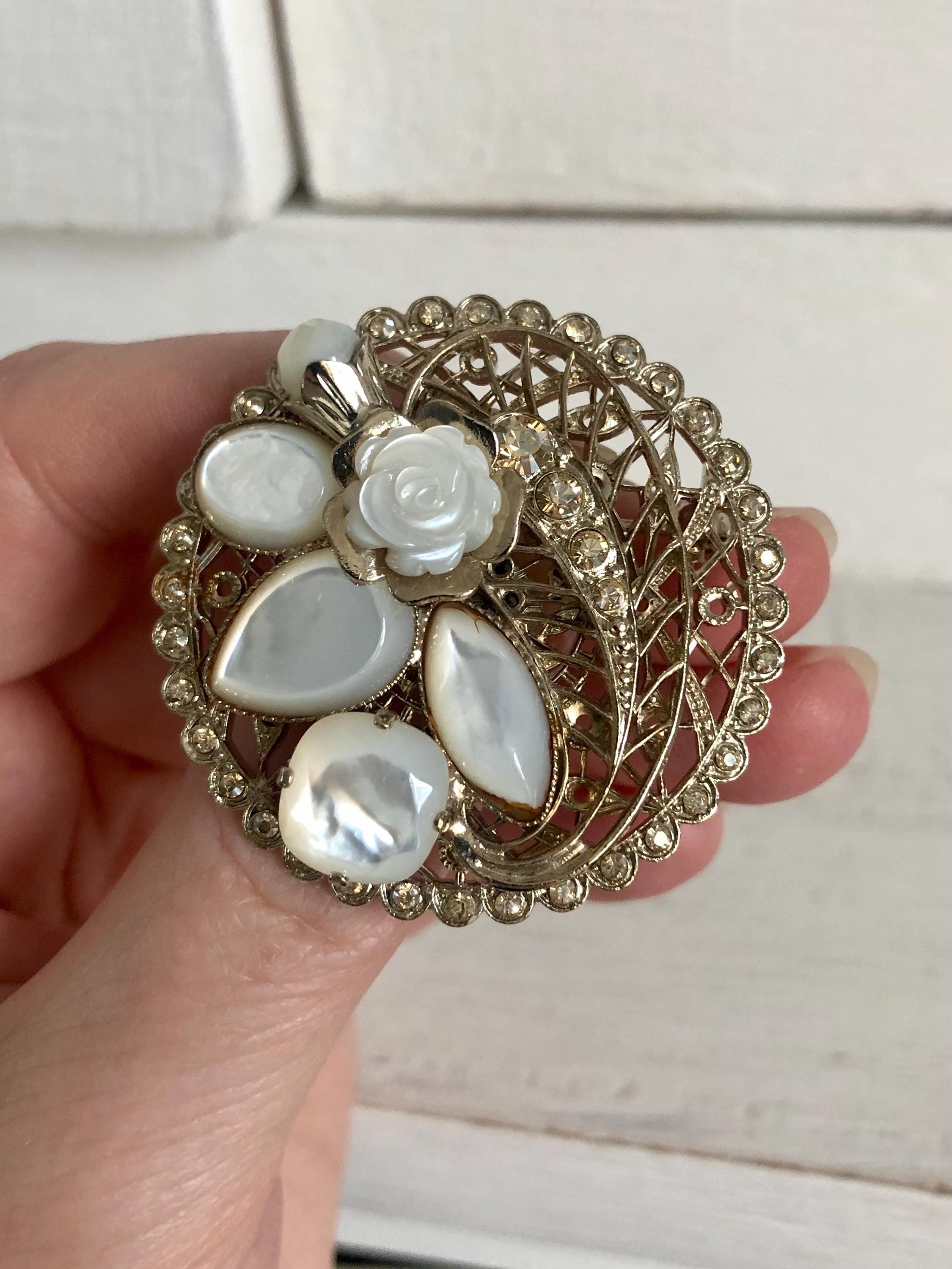 Carven paris brooch - Etsy 日本