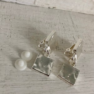 Biche de Bere: square silver and hammered earrings, vintage but new from the famous French designer Nelly Biche de Bere image 3