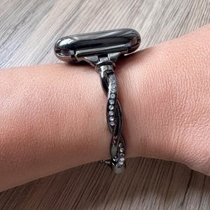 Black Twist Diamond Apple Watch Band: Elegant Crystal Chain