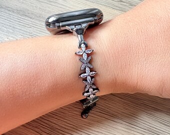 Black Diamond Floral Elegance Apple Watch Band Series 10/9/8/7/6/5/4/3/2/1 SE Crystal Bands 38 40 41 42 44 45 46 49mm Gifts for Her