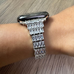 Crystal Apple Watch Band: Silver Radiance Jewelry Strap