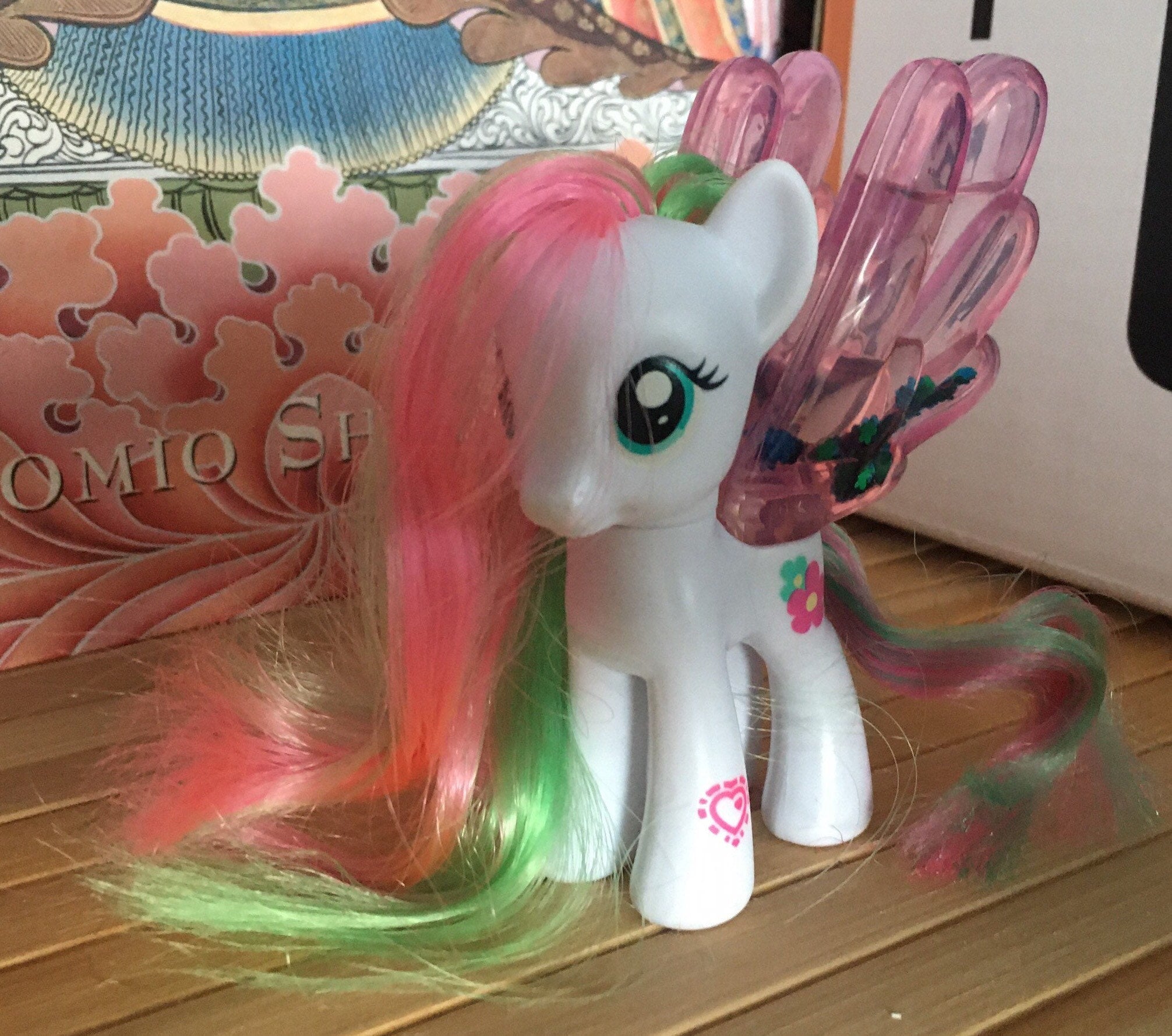 My Little Pony G4 Water Cuties rainbow dash Figure glitter filled wings