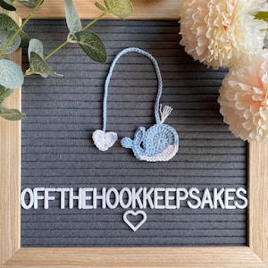 Whale Umbilical Cord Tie Keepsake with Heart Crochet - Matching sibling bracelet -Gift for baby -New baby - Eco friendly- Birth announcement