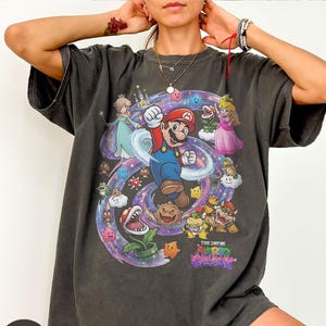 Das Super Mario Galaxy Shirt, Coquette Bows Super Mario, Mario und Luigi Pfirsich Prinzessin T-Shirt, Mario Family Matching, Super Mario Geburtstag Bild 1
