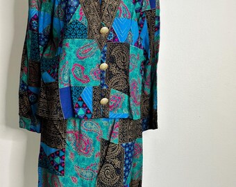Completo gonna e giacca Lady Carol di New York, blu mogul, verde patchwork.