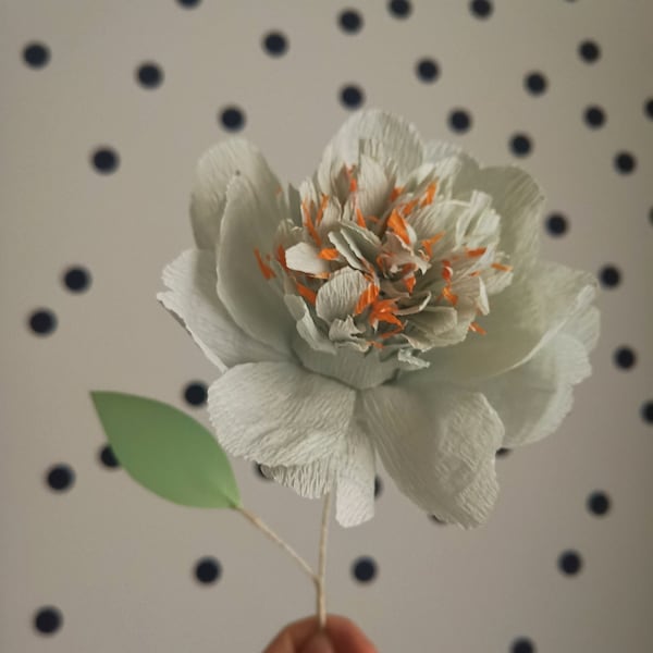 Fleur de papier crépon, pivoine artificielle