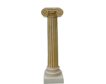 Alabaster Ionische Säulenskulptur: Antike griechisches Dekor (23 cm)