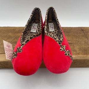 Red slippers and panther