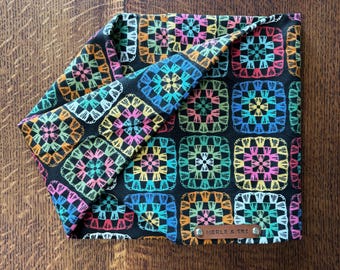 Écharpe infinity pour chien « Grandma Squares » Écharpe torsadée en coton douillet Collier pour animaux de compagnie