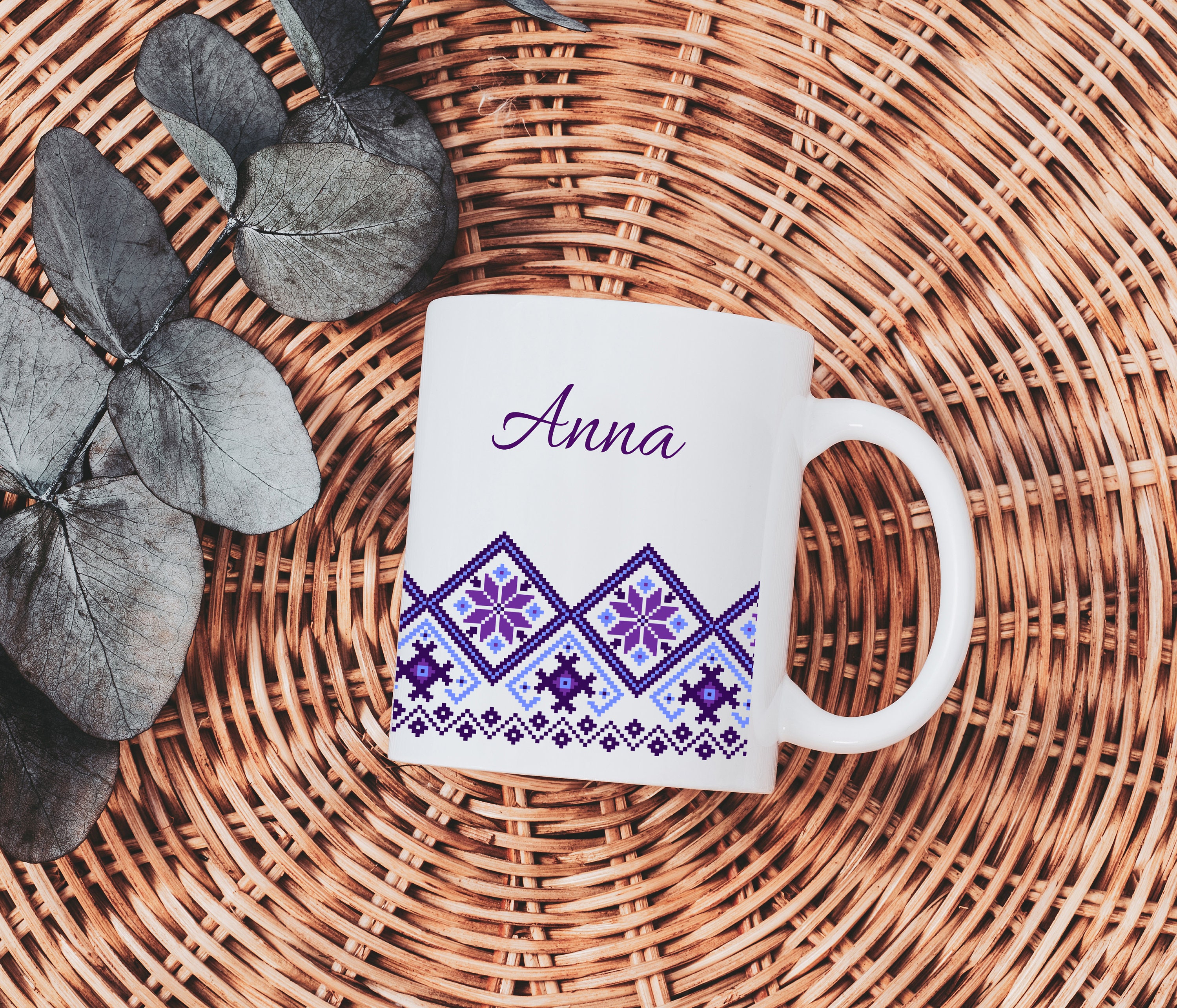 Taza de cerámica bordada personalizada - Patrón de punto de cruz rectángulo púrpura - Bebidas hechas a mano, bordados mugful, regalo personal