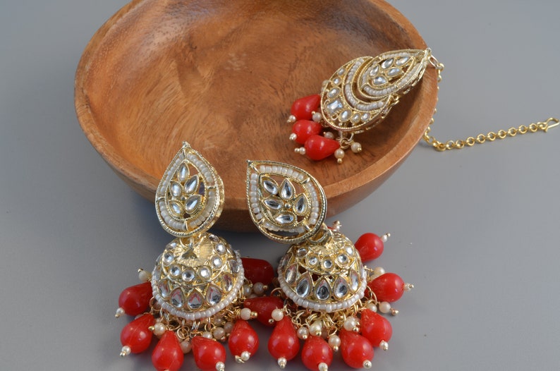 Tikka w/ Earring Set Indian Bridal Maang Tikka, Teeka, Tika Headpiece Pearl Jewelry For Women Bollywood Bridesmaid Gift Red