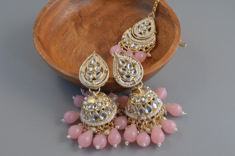 Tikka w/ Earring Set Indian Bridal Maang Tikka, Teeka, Tika Headpiece Pearl Jewelry For Women Bollywood Bridesmaid Gift Pink