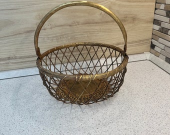 Cesta de alambre de latón trenzado vintage con mango giratorio - Casa de campo, rústica, decoración de cabaña