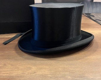 Antique chapeau claque cylinder boy&#39;s hat