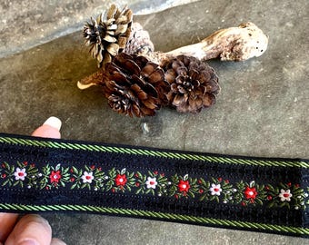 Collier Edelweiss Pour Femme - Pendentif Cœur Et Fleur - Style Bavarois - Pour Oktoberfest Et Soirée