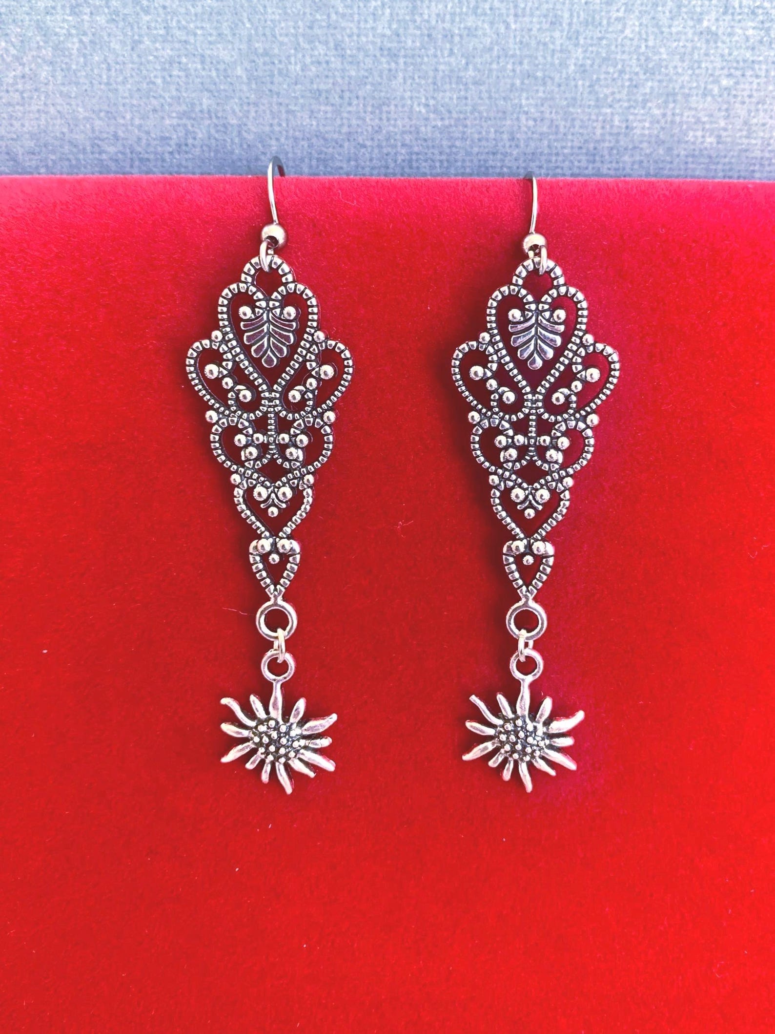 Silver Edelweiss Dangle Earrings: Bavarian Tracht Jewelry