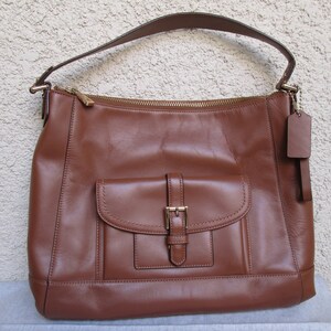 Bolso de hombro/cartera/bolso estructurado de piel Coach marrón tabaco/bronceado, en excelentes condiciones, grande, con herrajes de latón