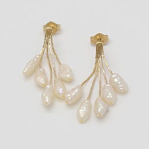 Vintage 14k Yellow Solid Gold Rice Pearl Dangle Earring