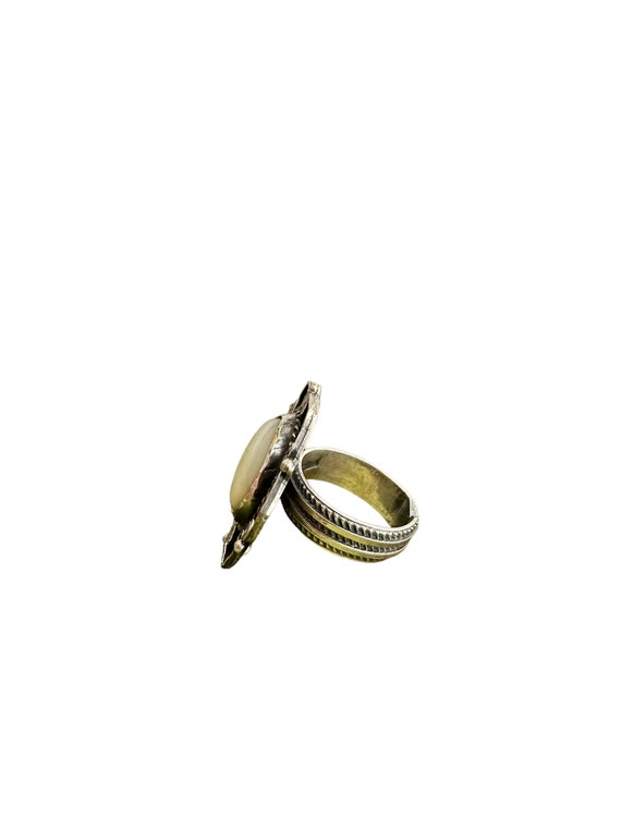Art Nouveau Moonstone Cabochon Silver Ring - image 3