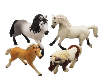 Assorted Vintage Schleich Horses