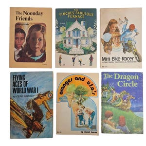 Vintage 1970&#39;s First Edition Scholastic Books