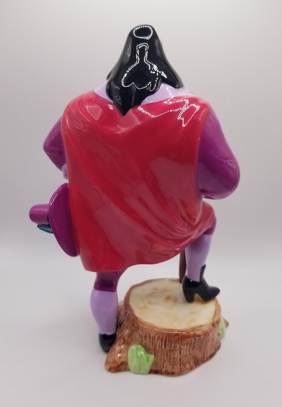 ウォルト・ディズニー ポカホンタス ジョン・ラットクリフ知事 磁器製