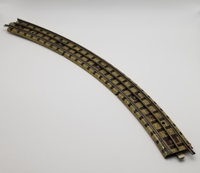 Passage à niveau HORNBY MECCANO tôle très bon état