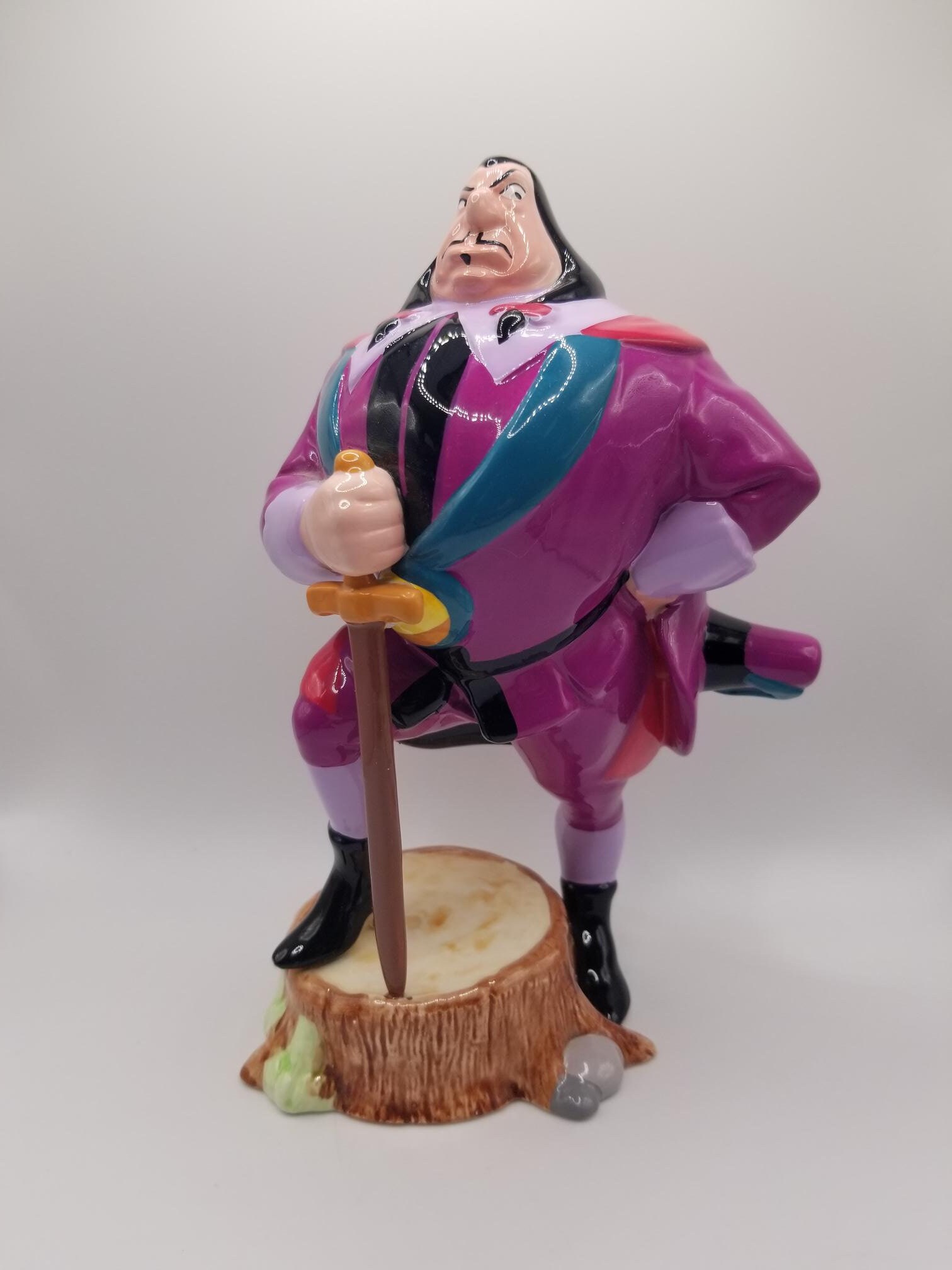 ウォルト・ディズニー ポカホンタス ジョン・ラットクリフ知事 磁器製