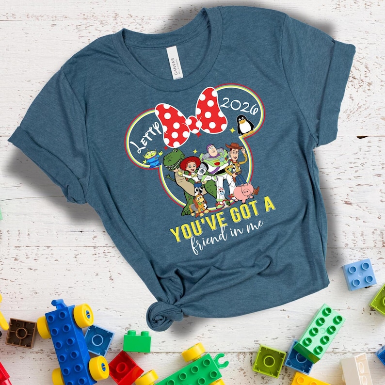 Camiseta familiar a juego de Toy Story de Disney Hollywood Studios 2026, camiseta de Buzz Lightyear y Woody, camiseta "Tienes un amigo en mí", camisetas Disney imagen 4