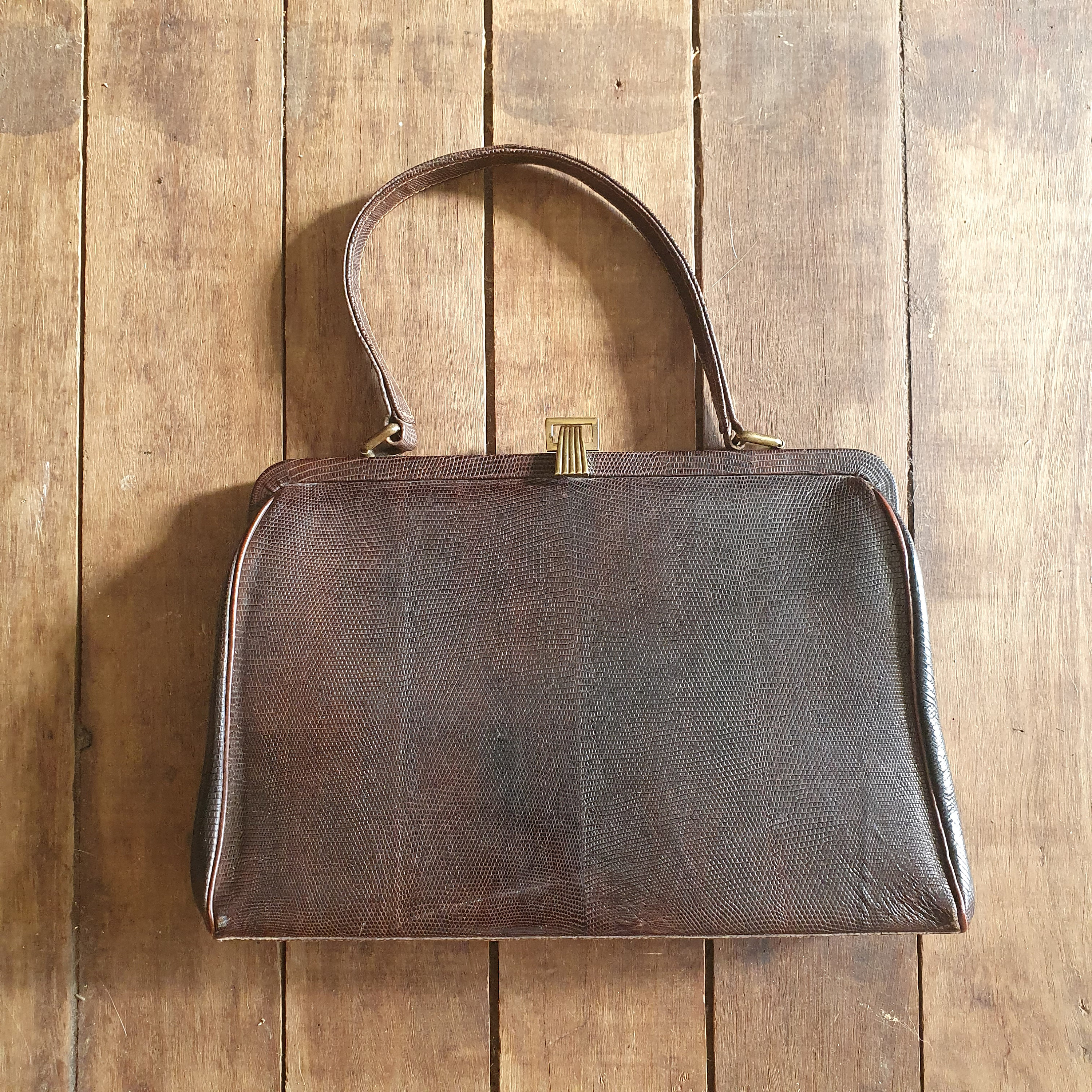 Vintage 1940s Brown Lizard Skin Handbag in Pristine Condition