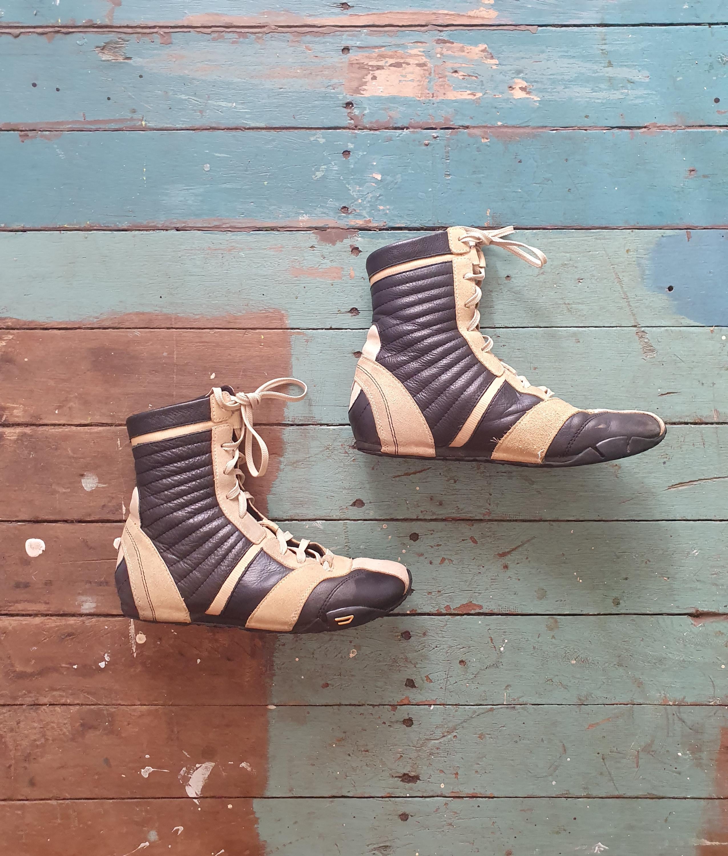 Vintage adidas boxing shoes - Etsy 日本