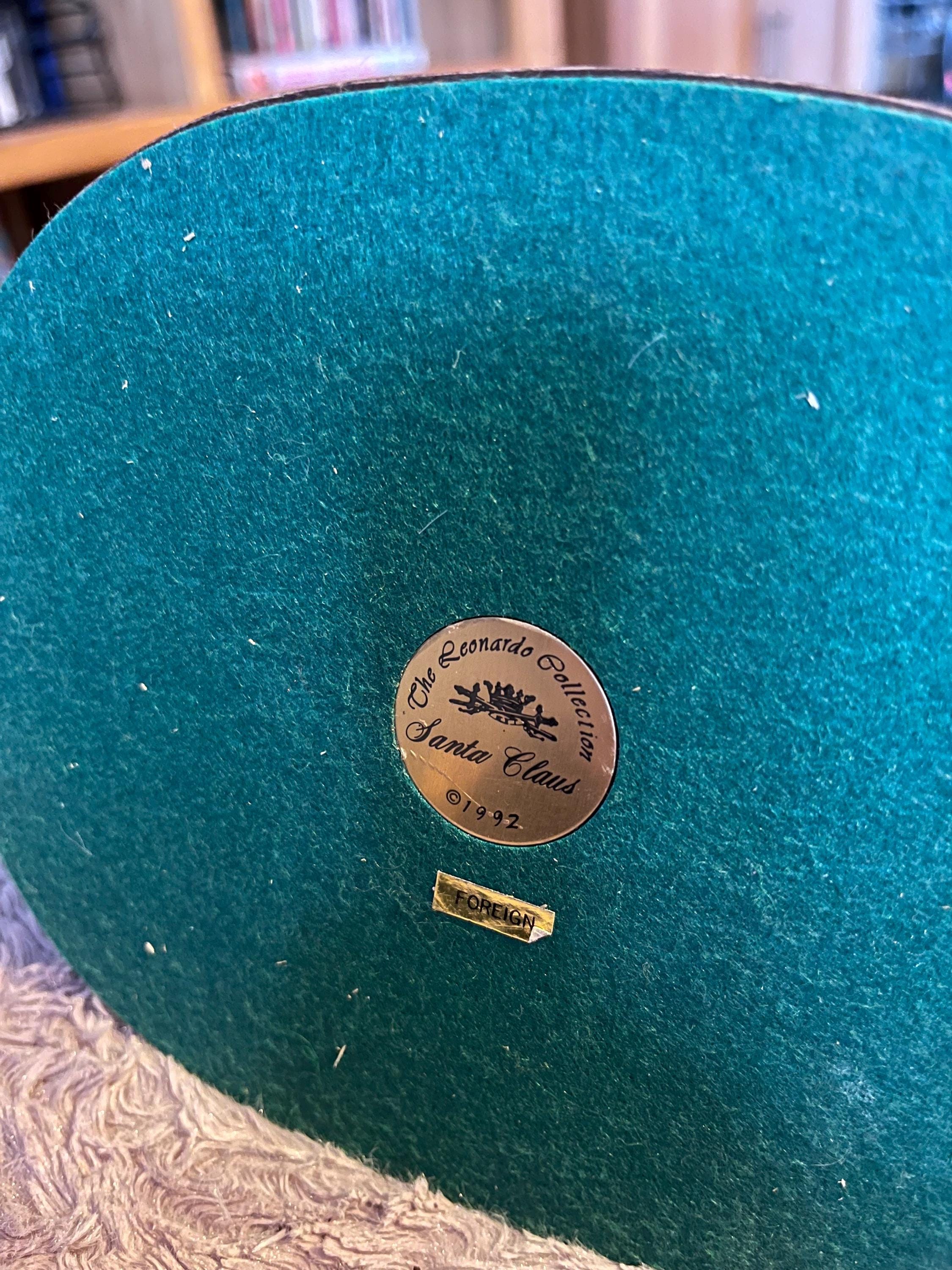 Vintage Santa Claus Figurine, Leonardo Collection, 1992 Christmas