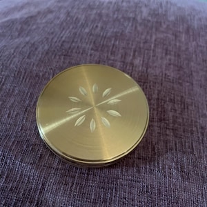 Poudre compacte vintage design feuille dorée miroir, maquillage à collectionner
