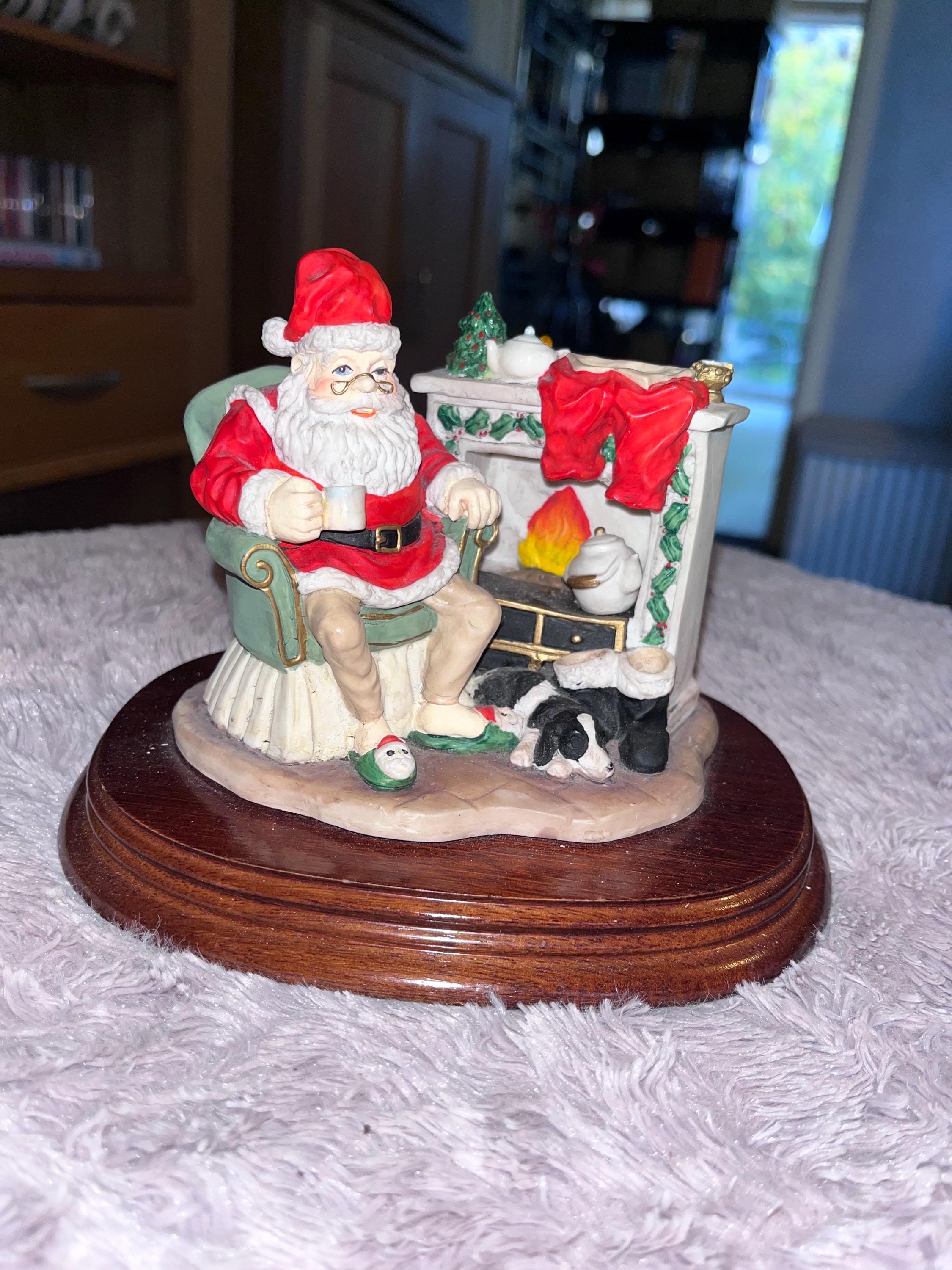 Vintage Santa Claus Figurine, Leonardo Collection, 1992 Christmas
