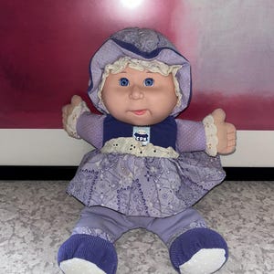 Rare cabbage patch kids doll 1995 plush body rubber face HTF collectible purple baby doll